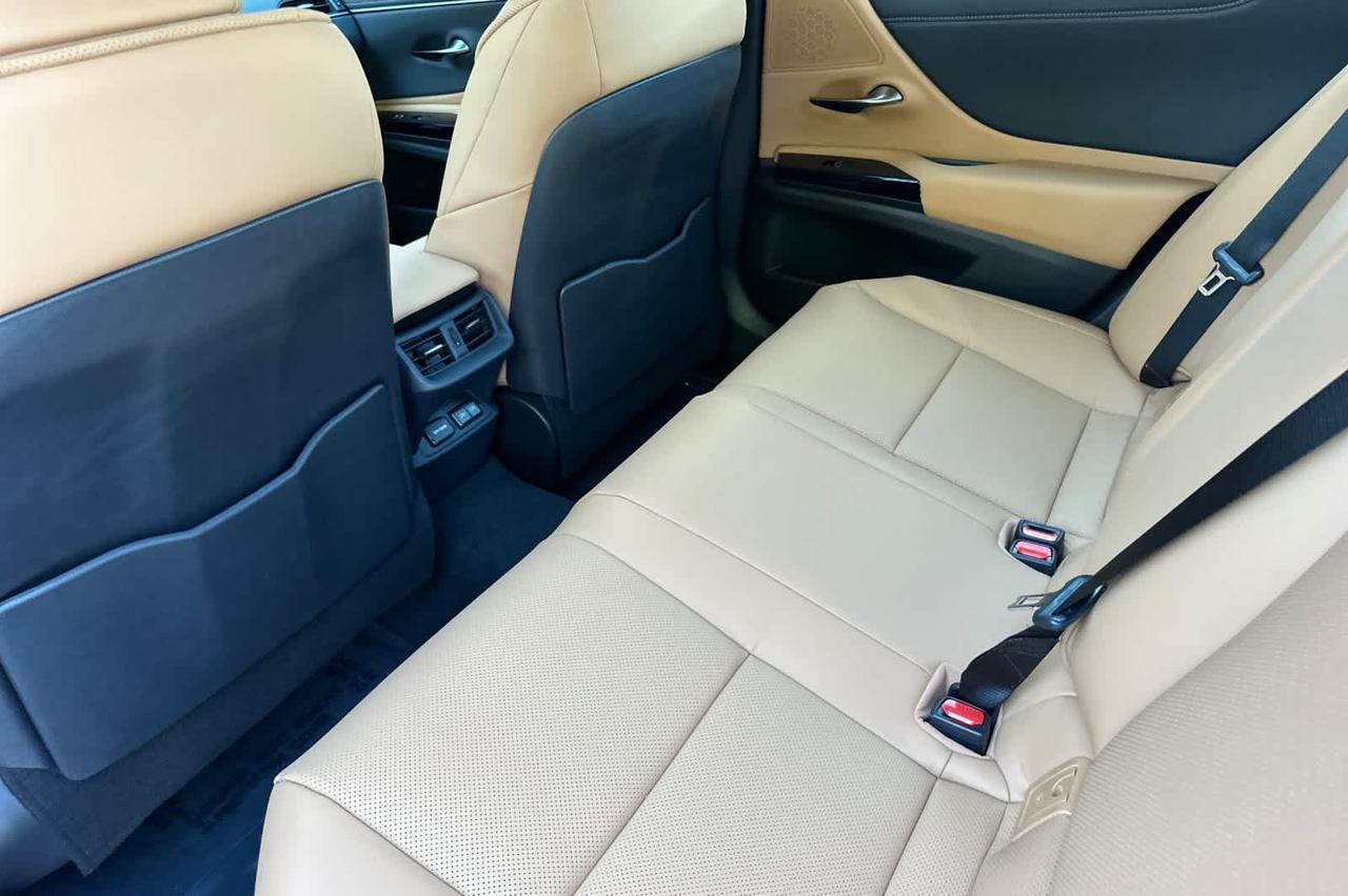 2025 Lexus ES Roseville CA