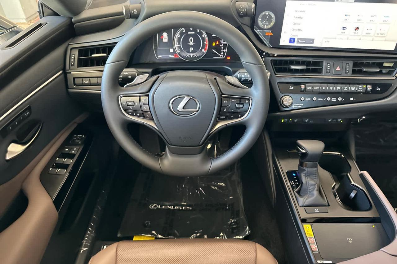 2025 Lexus ES Roseville CA