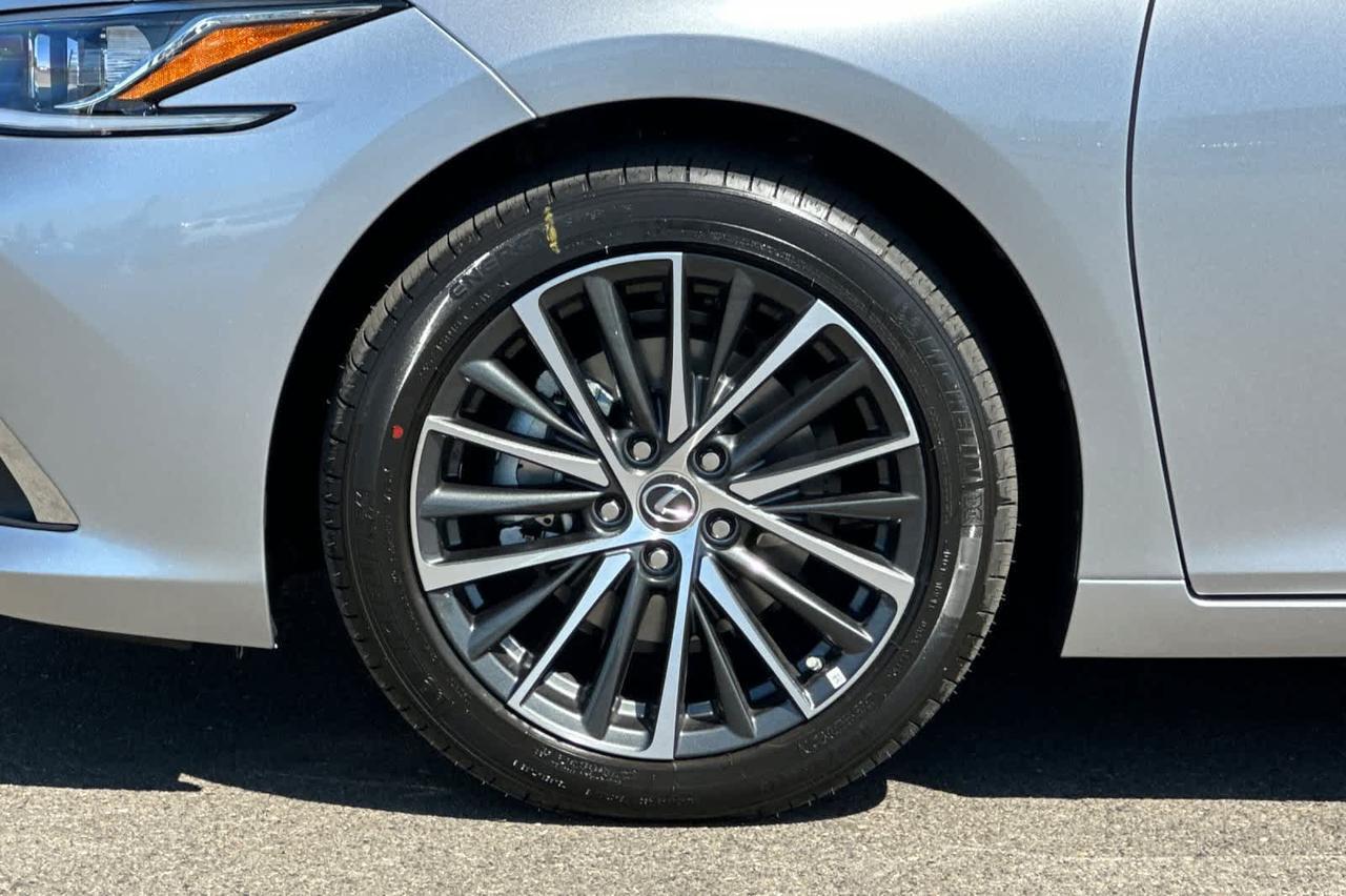 2025 Lexus ES Roseville CA