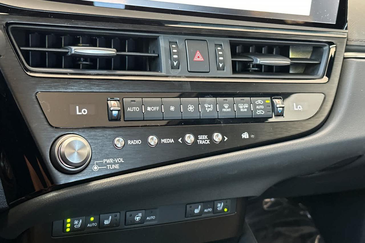 2025 Lexus ES Roseville CA