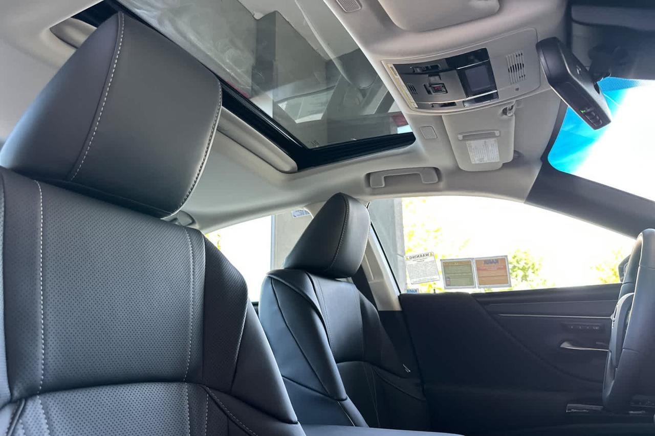 2025 Lexus ES Luxury Roseville CA