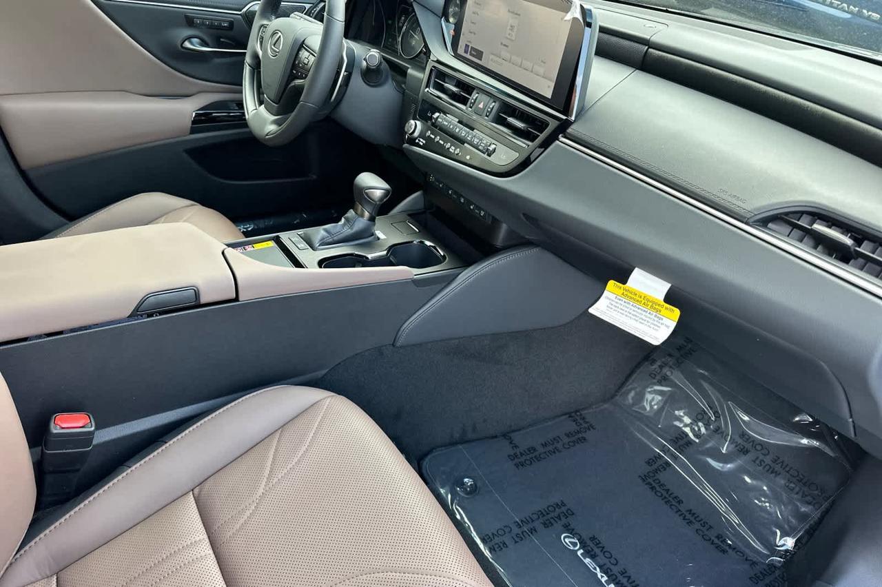 2025 Lexus ES Luxury Roseville CA