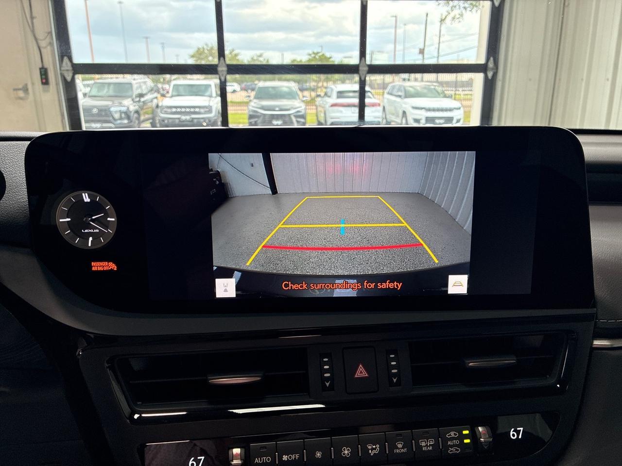 2025 Lexus ES350 Premium Pkg, Pano Roof, 12.3in Interface, 18in Wheels, Only 5k Miles Houston TX 2025 Lexus ES350 Premium Pkg, Pano Roof, 12.3in Interface, 18in Wheels, Only 5k Miles Houston TX