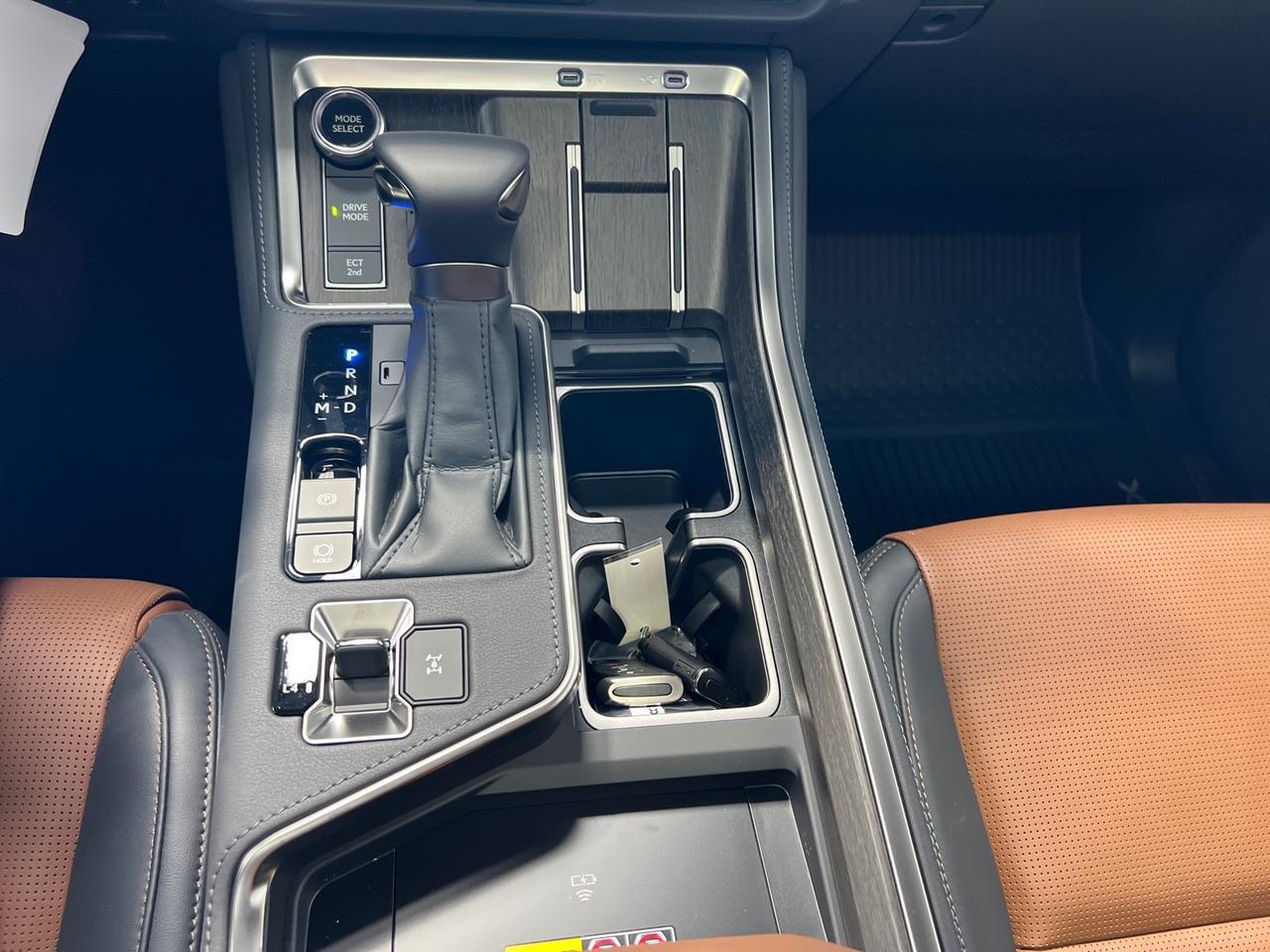 2025 Lexus GX550 Luxury+, Cold Area Pkg, Digital Key, HUD, Traffic Jam Assist Houston TX 2025 Lexus GX550 Luxury+, Cold Area Pkg, Digital Key, HUD, Traffic Jam Assist Houston TX