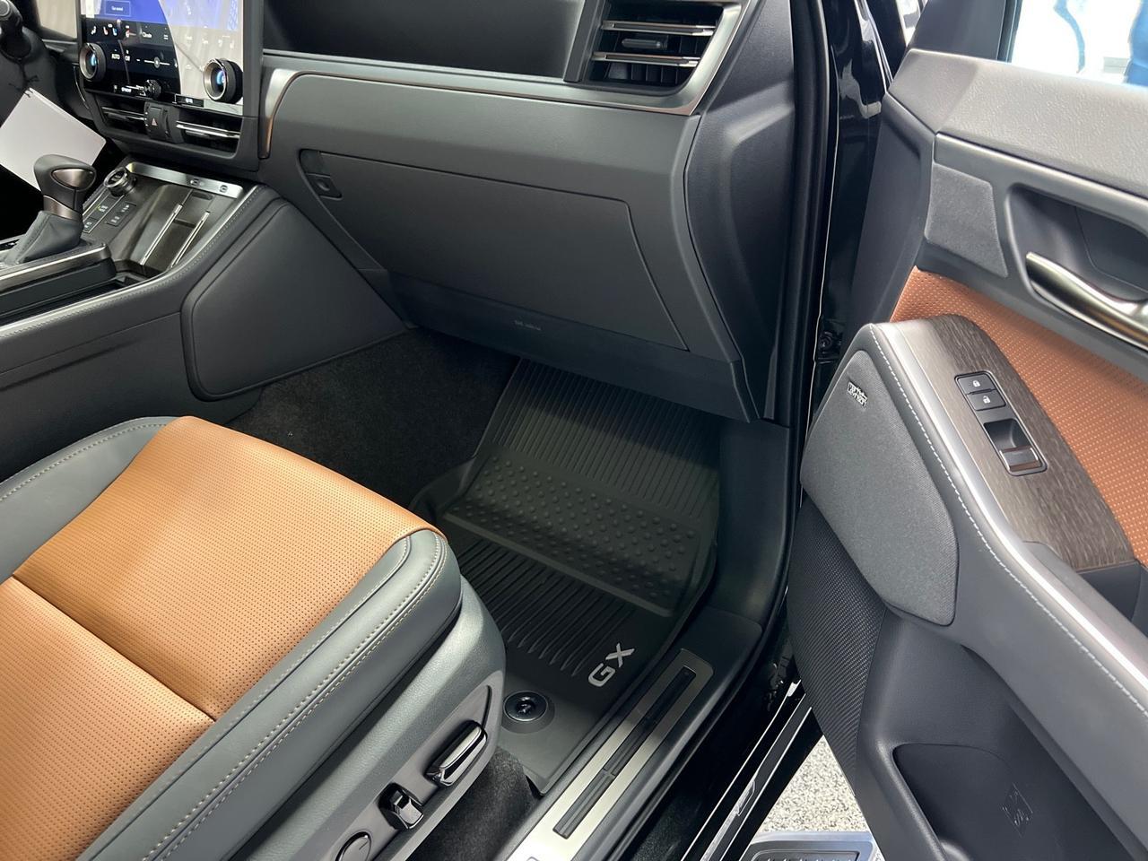 2025 Lexus GX550 Luxury+, Cold Area Pkg, Digital Key, HUD, Traffic Jam Assist Houston TX 2025 Lexus GX550 Luxury+, Cold Area Pkg, Digital Key, HUD, Traffic Jam Assist Houston TX