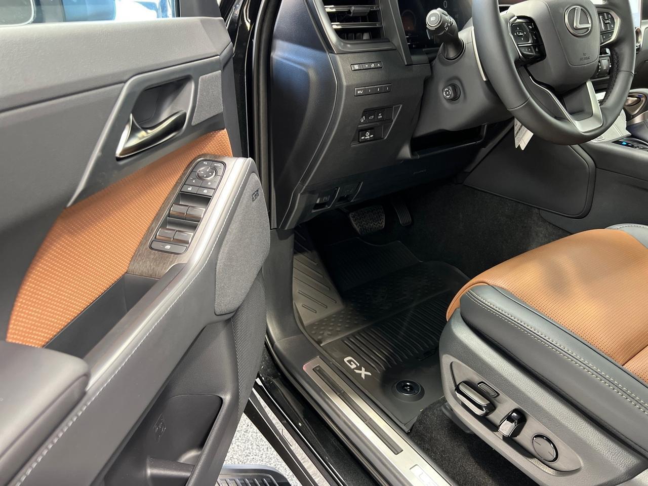 2025 Lexus GX550 Luxury+, Cold Area Pkg, Digital Key, HUD, Traffic Jam Assist Houston TX 2025 Lexus GX550 Luxury+, Cold Area Pkg, Digital Key, HUD, Traffic Jam Assist Houston TX