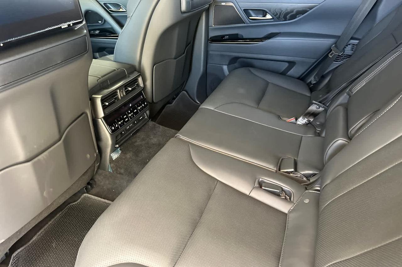 2025 Lexus LX 700h Luxury Roseville CA