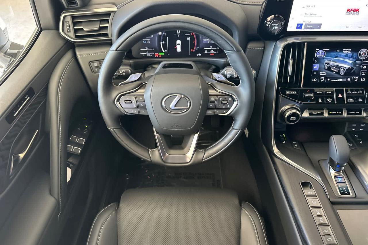 2025 Lexus LX 700h Luxury Roseville CA