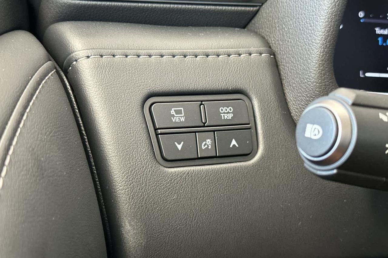 2025 Lexus LX 700h Luxury Roseville CA