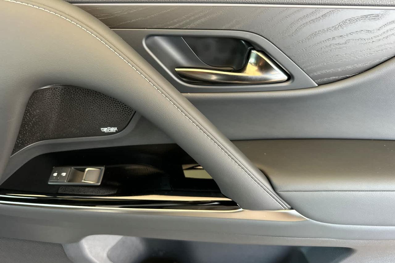 2025 Lexus LX 700h Luxury Roseville CA