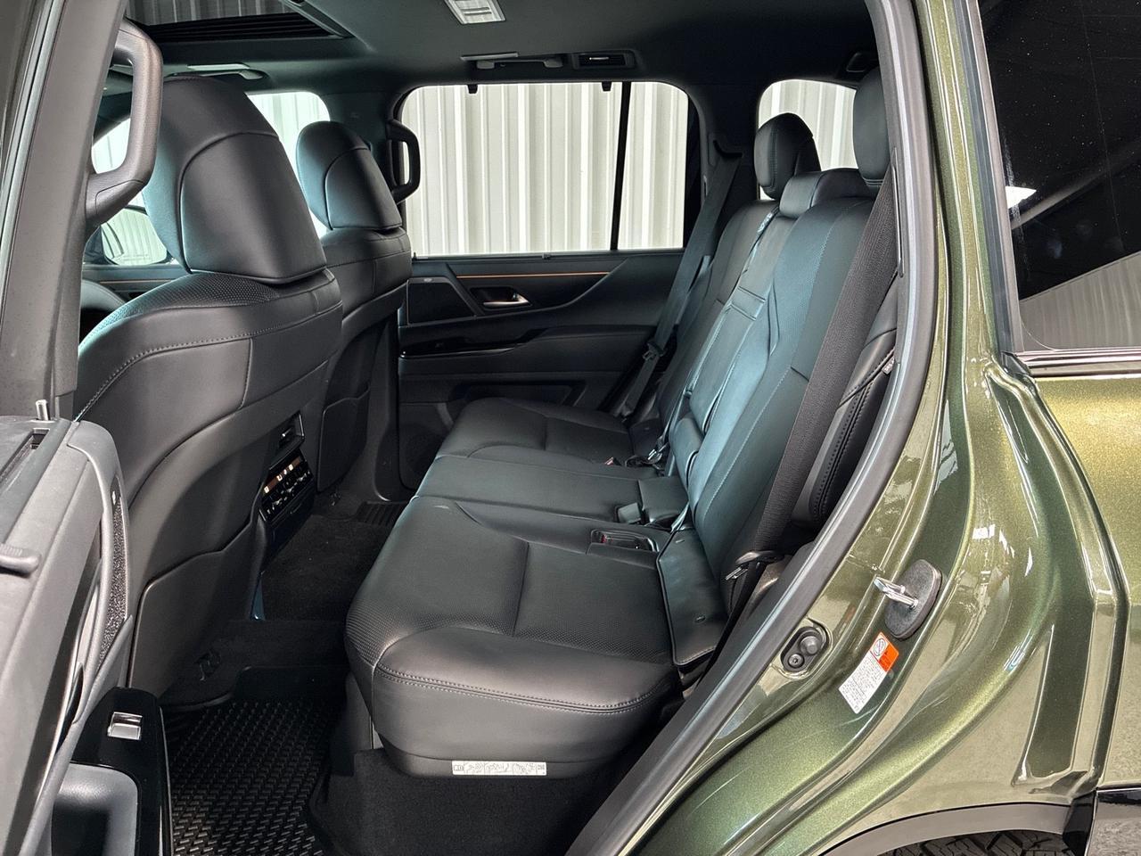 2025 Lexus LX700h Overtrail, 3-Row Seating, Mark Levinson Sound, Black Badge Overlays Houston TX 2025 Lexus LX700h Overtrail, 3-Row Seating, Mark Levinson Sound, Black Badge Overlays Houston TX