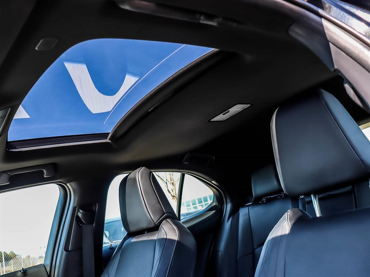 2025 Lexus UX 300h Mississauga ON