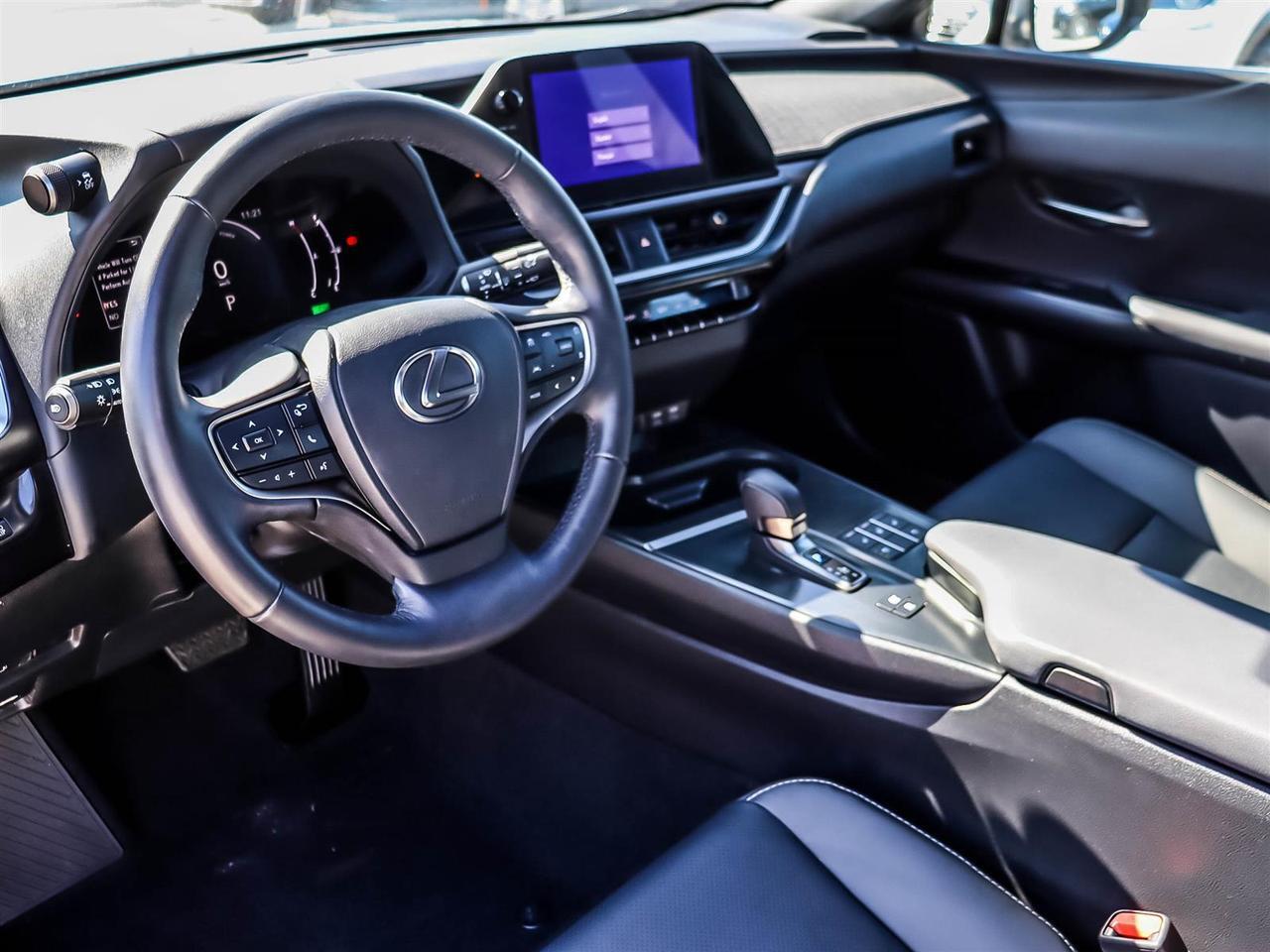 2025 Lexus UX 300h Mississauga ON