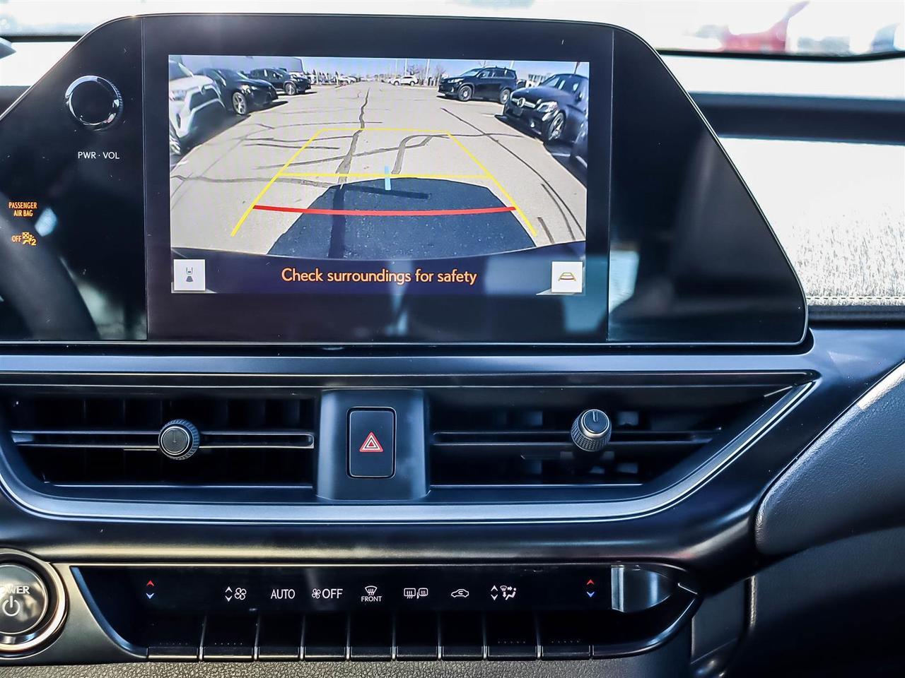 2025 Lexus UX 300h Mississauga ON