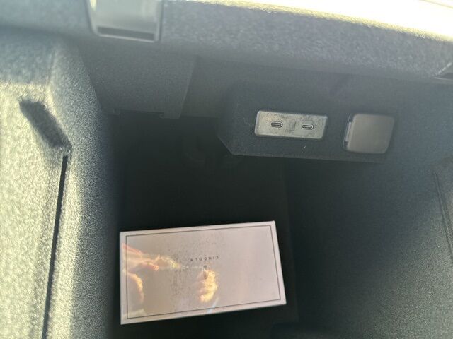 2025 Lincoln Navigator L Reserve Watertown SD 2025 Lincoln Navigator L Reserve Watertown SD