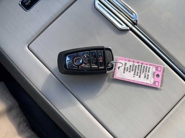 2025 Lincoln Navigator L Reserve Watertown SD 2025 Lincoln Navigator L Reserve Watertown SD