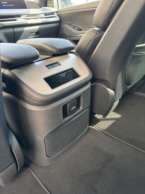 2025 Lincoln Navigator L Reserve Watertown SD 2025 Lincoln Navigator L Reserve Watertown SD