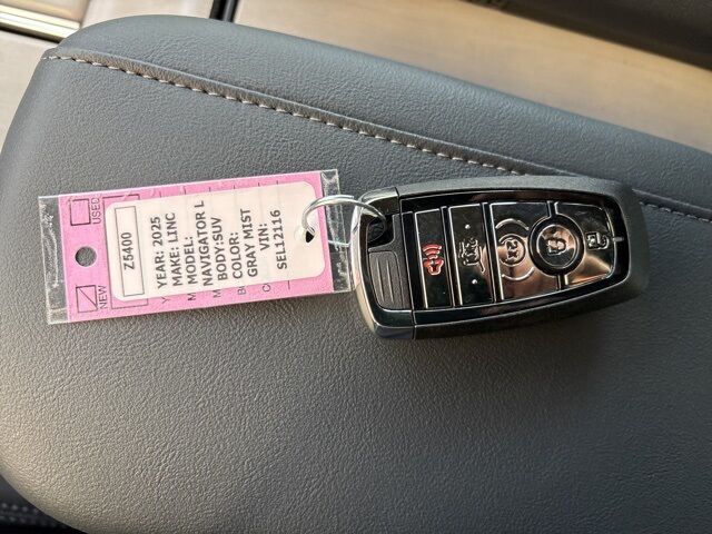 2025 Lincoln Navigator L Reserve Watertown SD 2025 Lincoln Navigator L Reserve Watertown SD