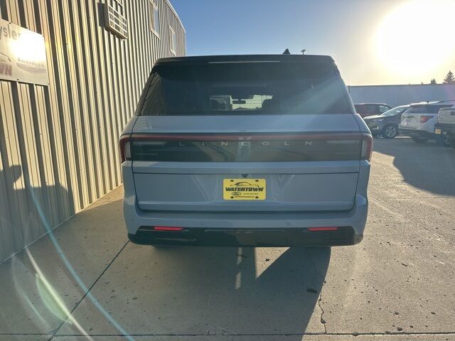 2025 Lincoln Navigator L Reserve Watertown SD 2025 Lincoln Navigator L Reserve Watertown SD