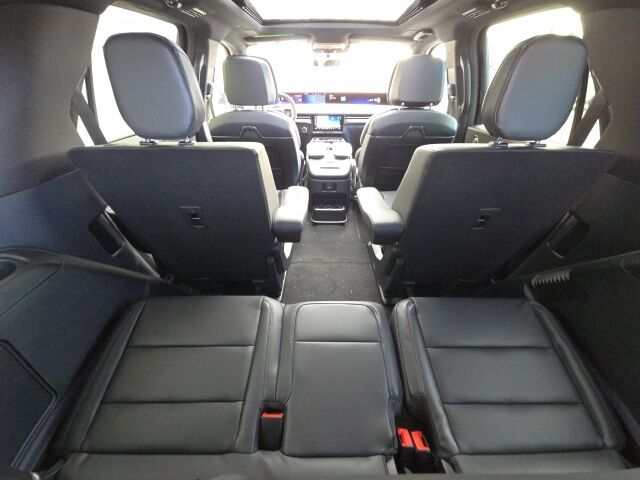 2025 Lincoln Navigator Reserve Watertown SD 2025 Lincoln Navigator Reserve Watertown SD