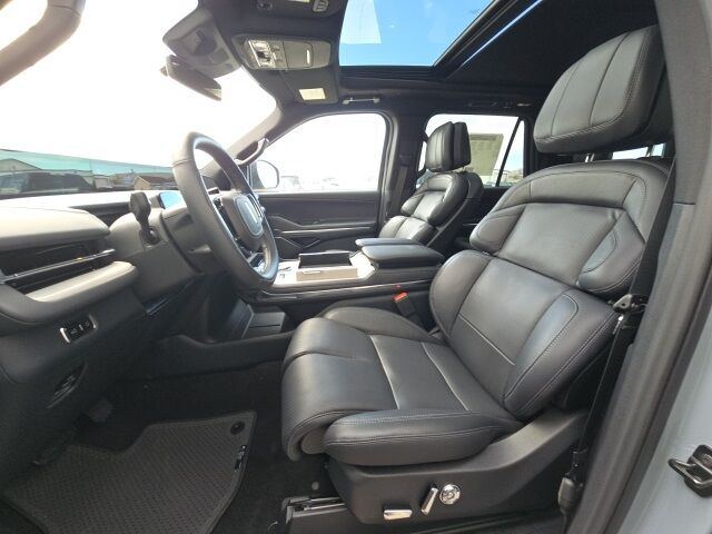 2025 Lincoln Navigator Reserve Watertown SD 2025 Lincoln Navigator Reserve Watertown SD