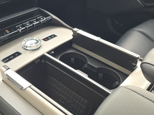 2025 Lincoln Navigator Reserve Watertown SD 2025 Lincoln Navigator Reserve Watertown SD