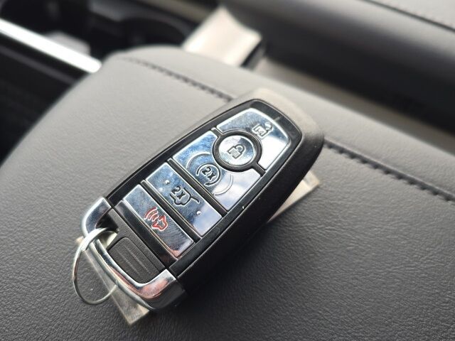 2025 Lincoln Navigator Reserve Watertown SD 2025 Lincoln Navigator Reserve Watertown SD