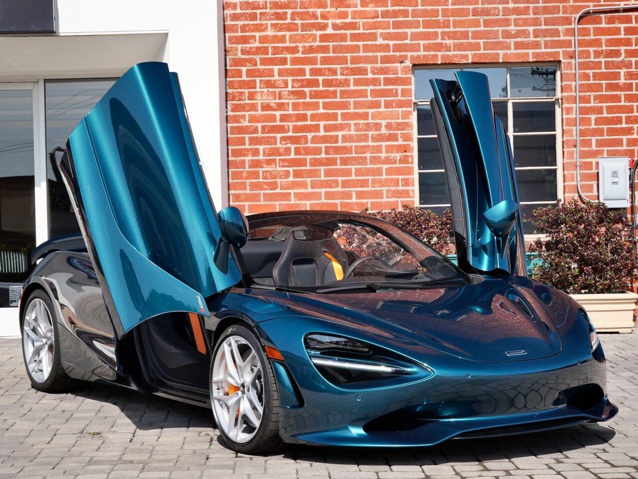 2025 McLaren 750S TechLux Lawrence KS