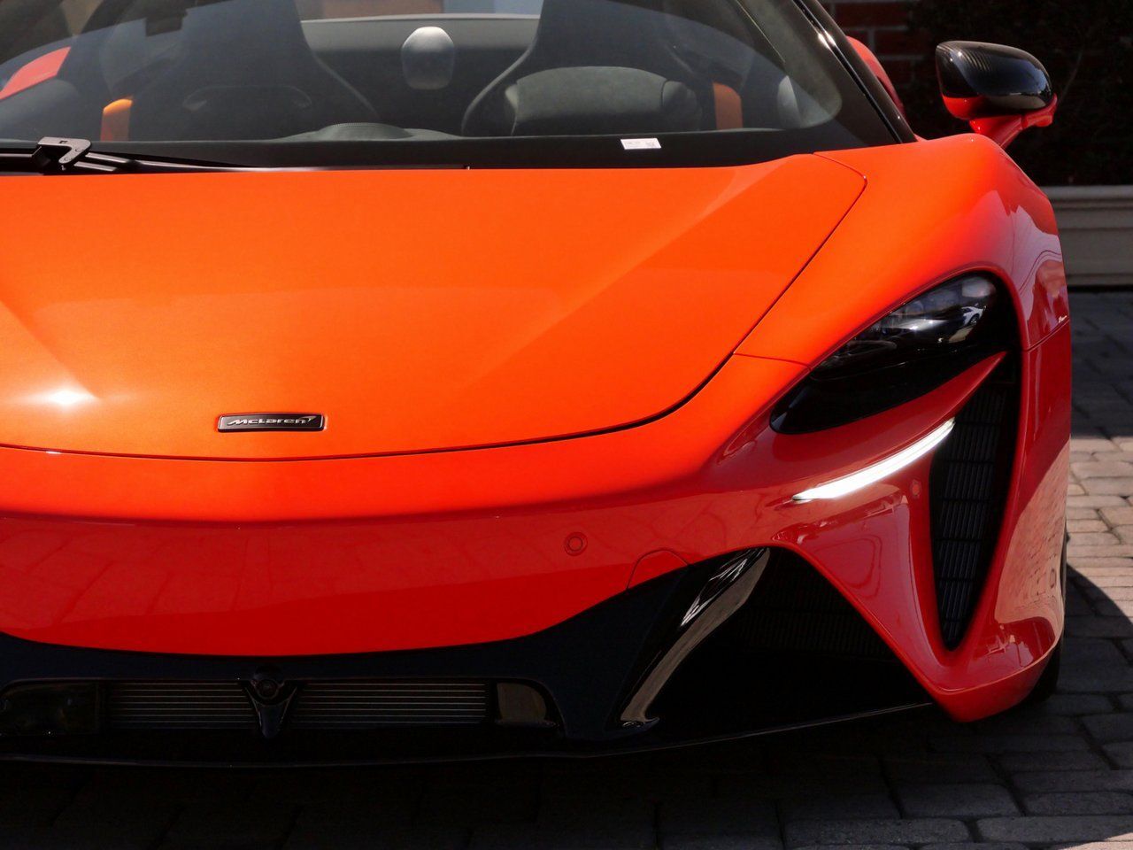 2025 McLaren Artura Lawrence KS