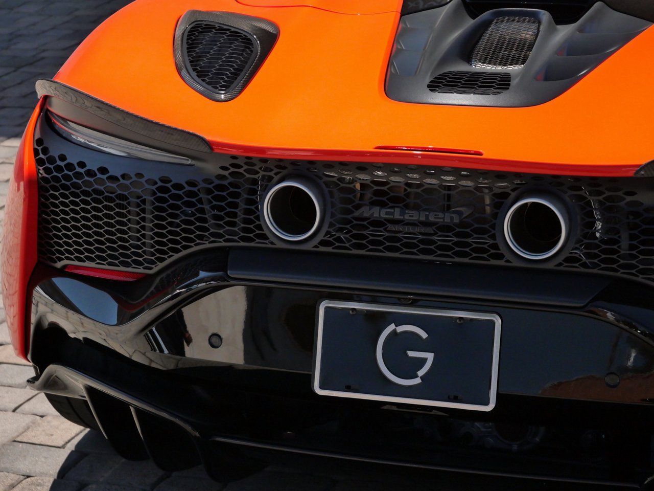 2025 McLaren Artura Lawrence KS