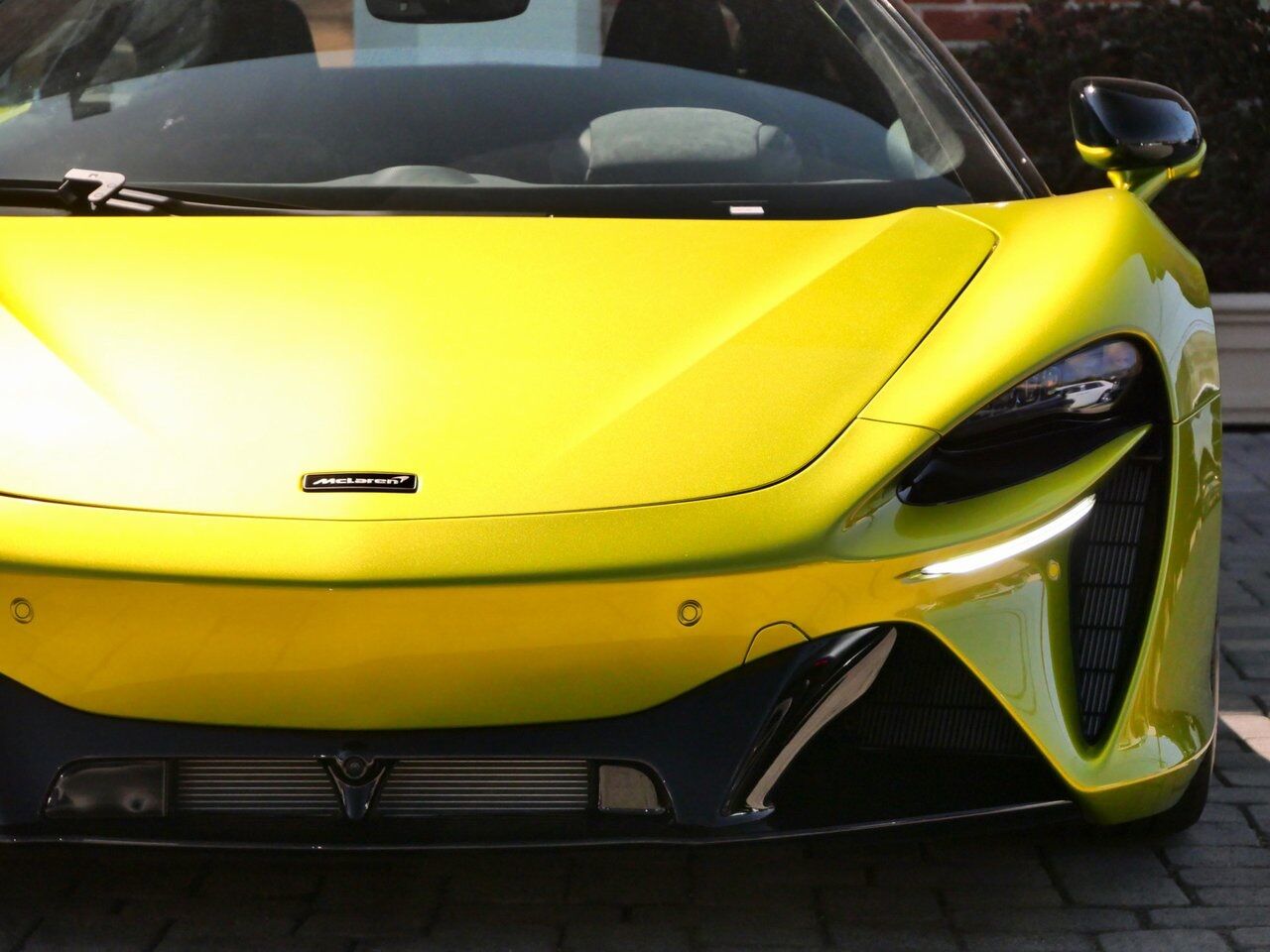 2025 McLaren Artura Lawrence KS