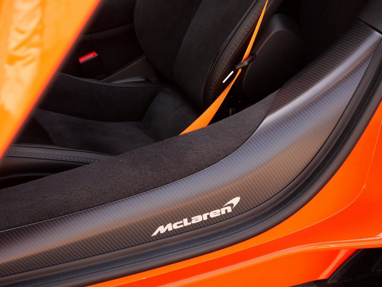 2025 McLaren Artura Lawrence KS