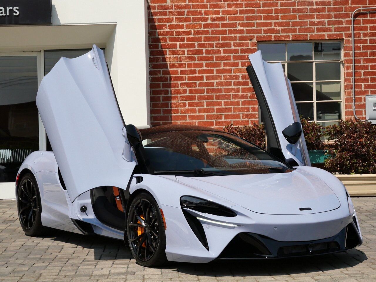2025 McLaren Artura Performance Lawrence KS