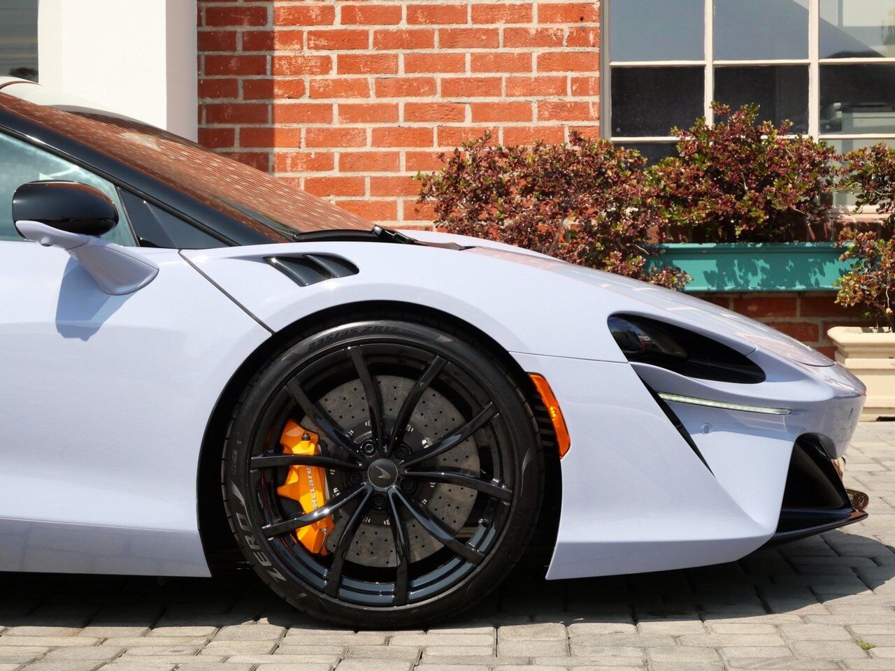 2025 McLaren Artura Performance Lawrence KS
