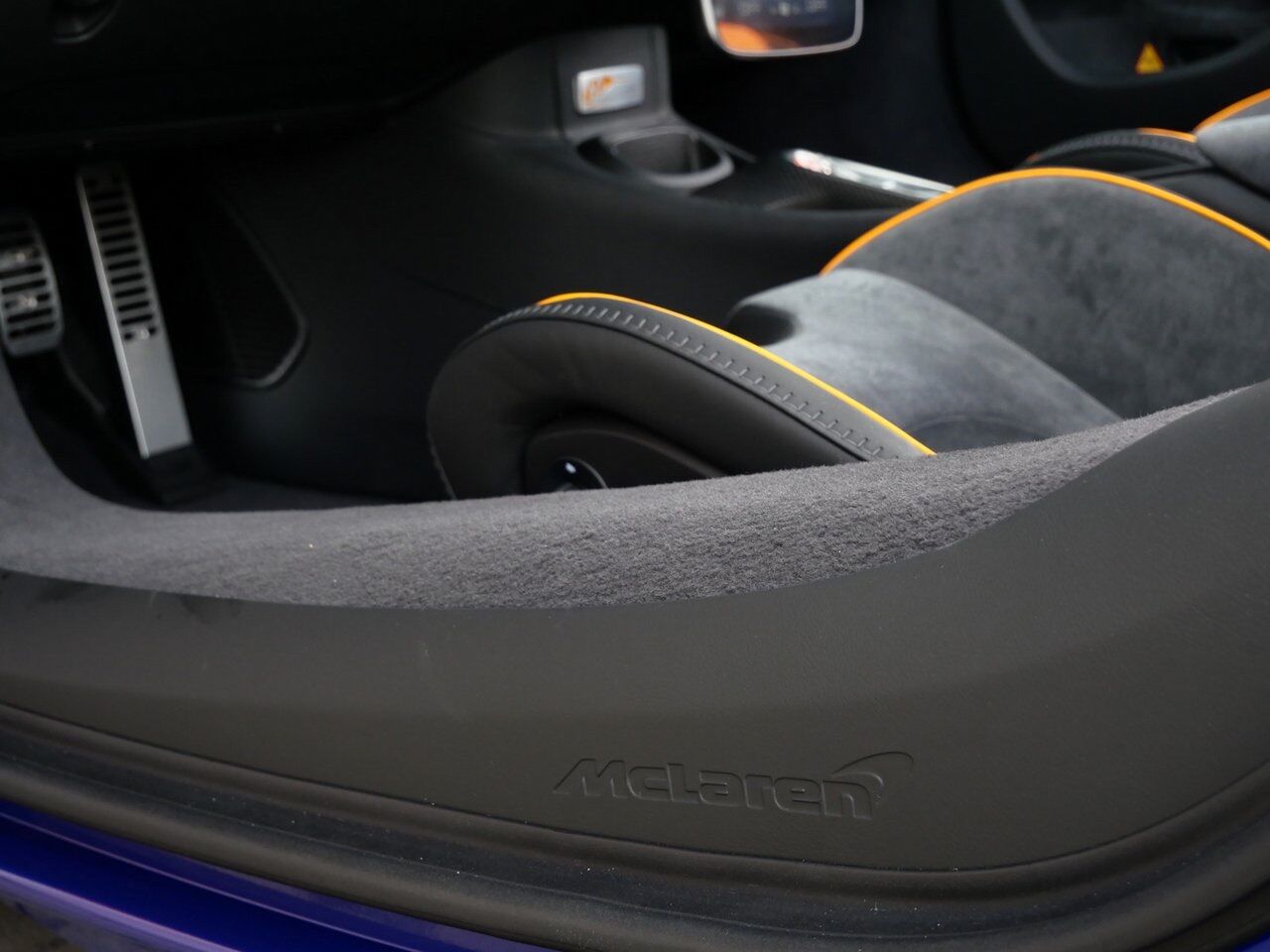 2025 McLaren Artura Performance Lawrence KS