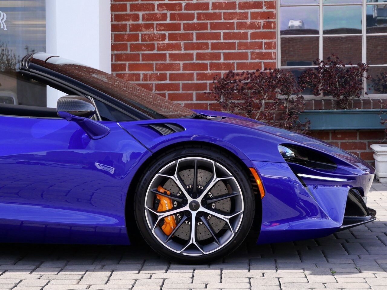 2025 McLaren Artura Performance Lawrence KS