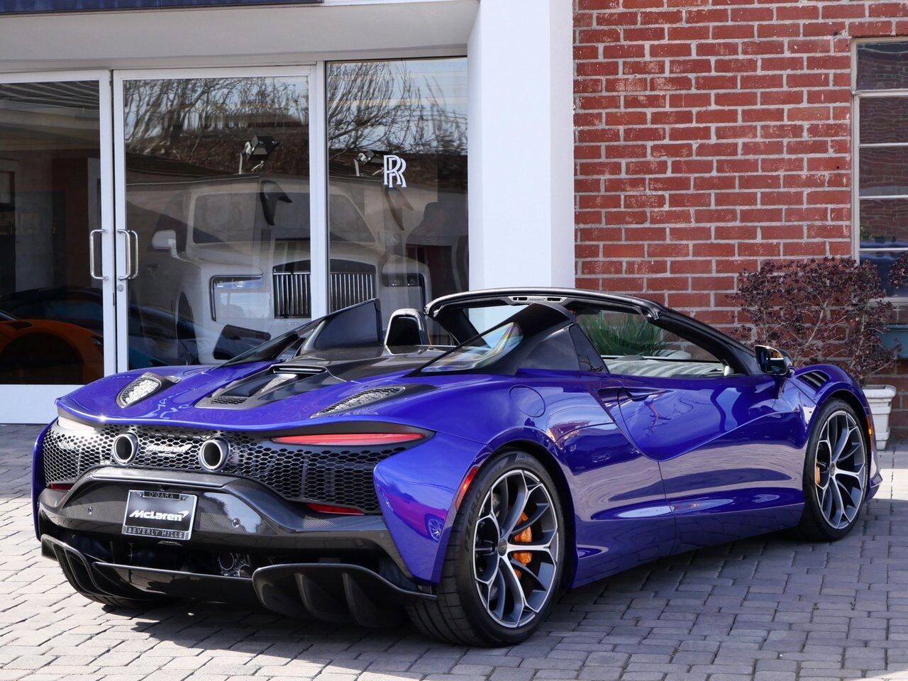 2025 McLaren Artura Performance Lawrence KS