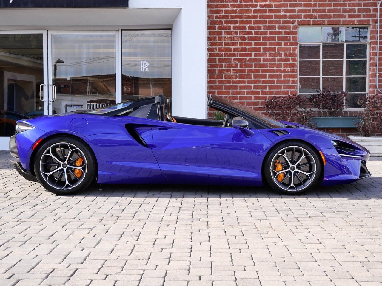2025 McLaren Artura Performance Lawrence KS