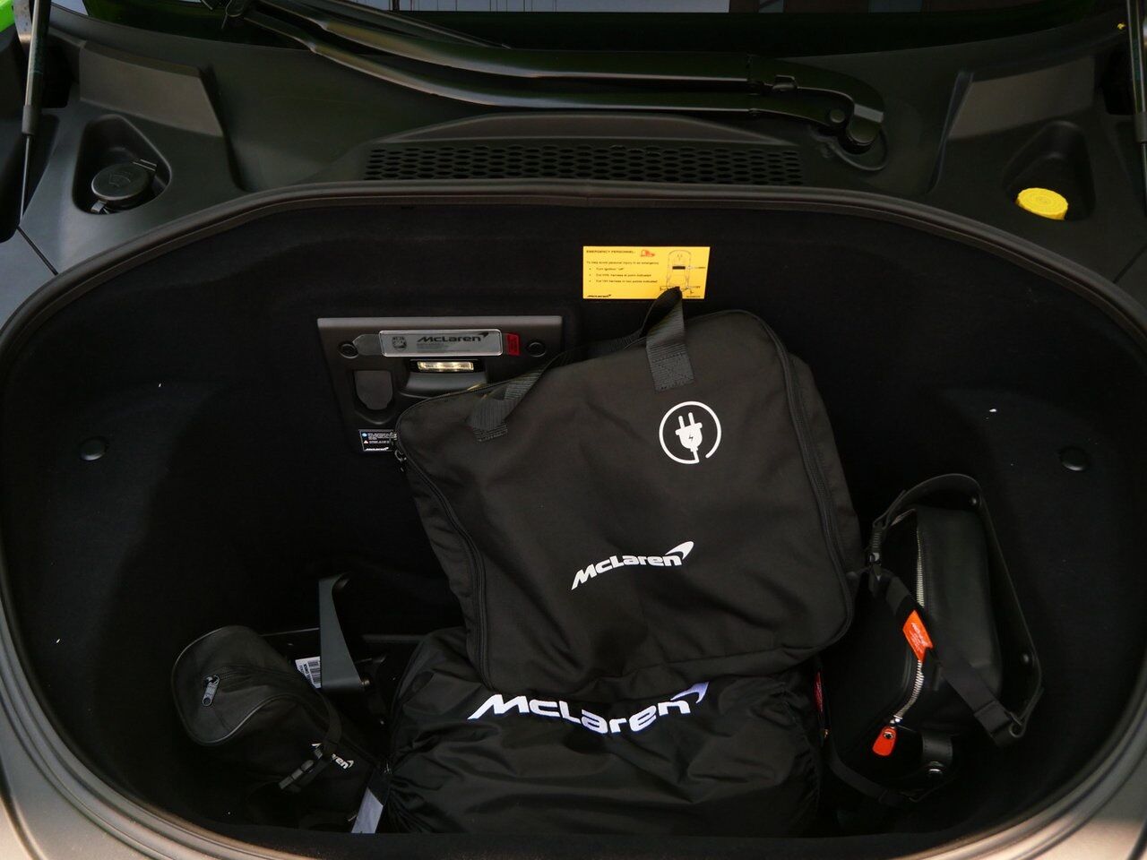 2025 McLaren Artura Performance Performance Lawrence KS