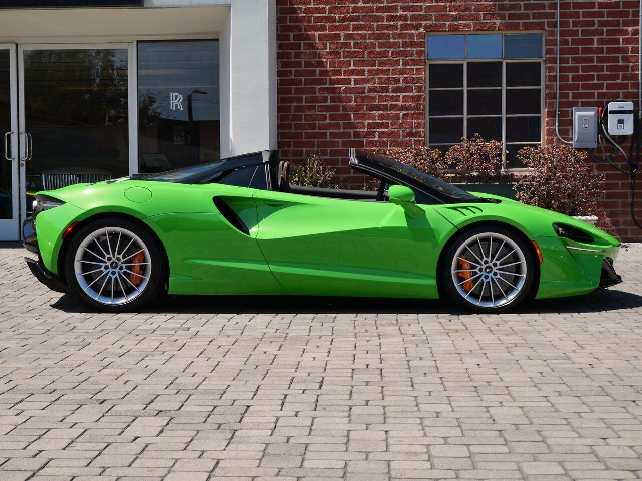 2025 McLaren Artura Performance Performance Lawrence KS