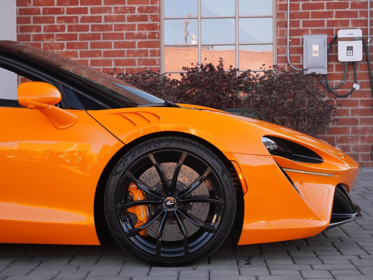 2025 McLaren Artura Spider TechLux TechLux Lawrence KS