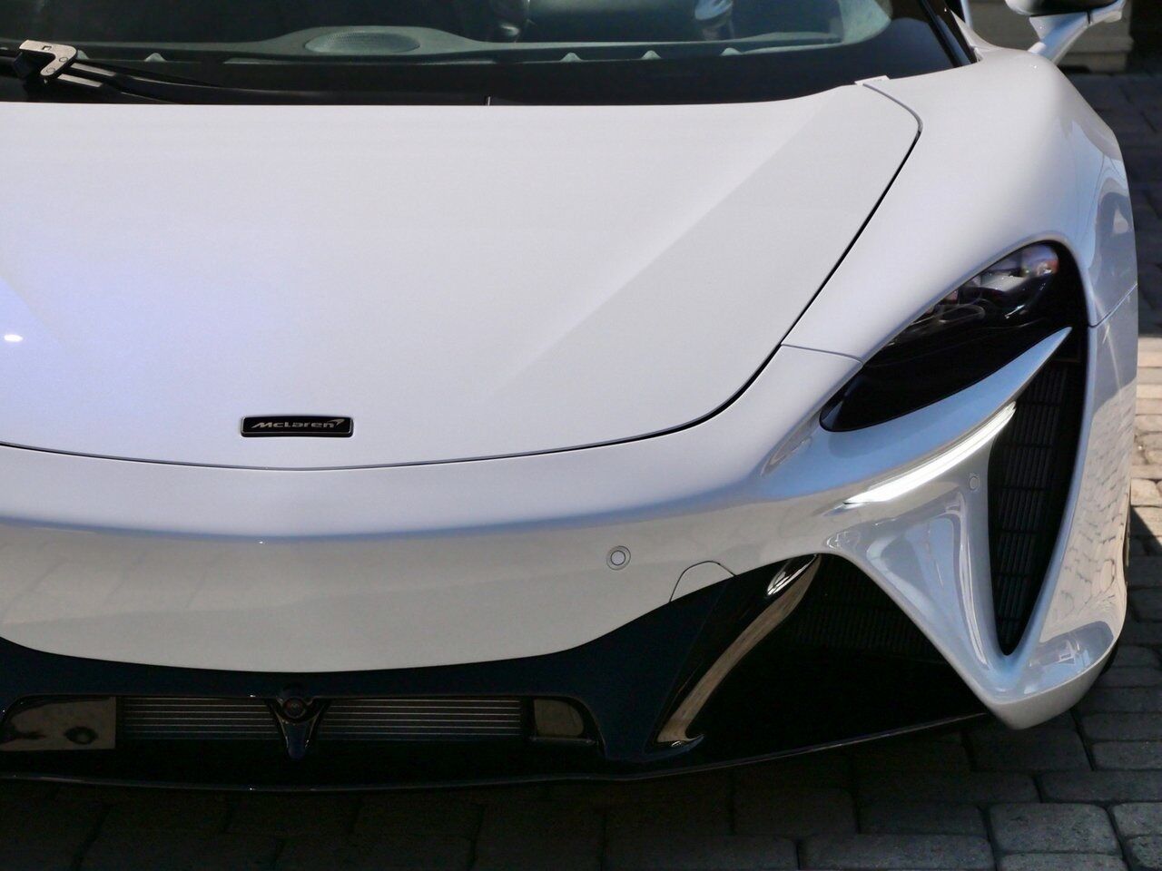 2025 McLaren Artura TechLux Lawrence KS