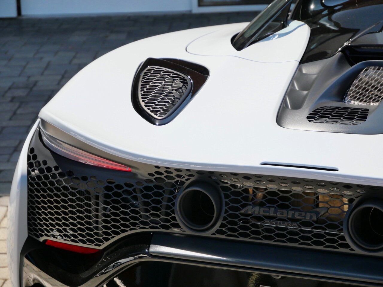 2025 McLaren Artura TechLux Lawrence KS