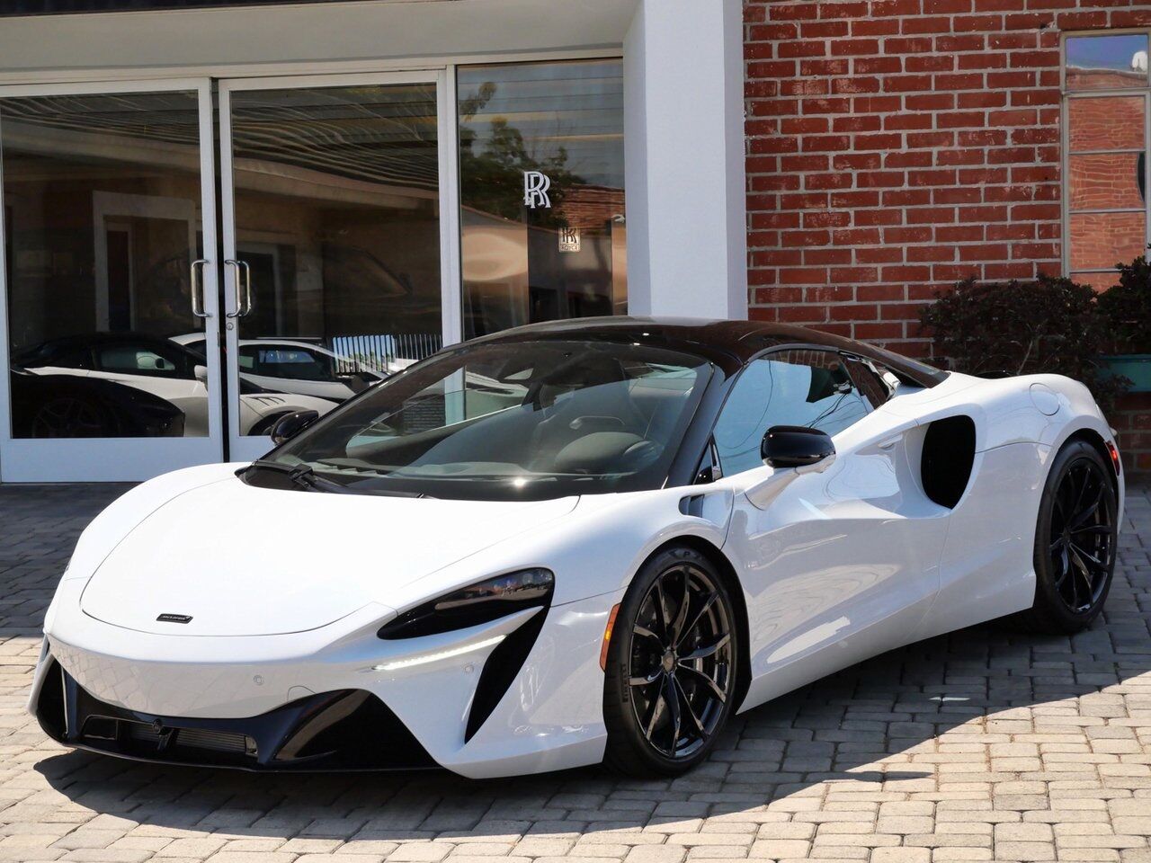 2025 McLaren Artura TechLux Lawrence KS