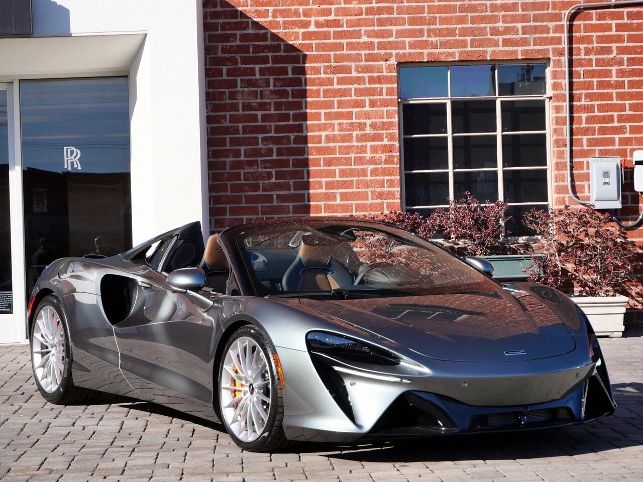 2025 McLaren Artura TechLux Lawrence KS