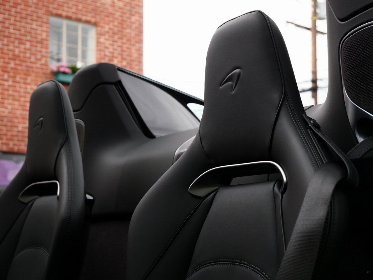 2025 McLaren Artura TechLux Lawrence KS