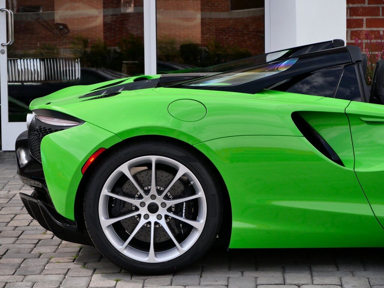 2025 McLaren Artura TechLux Lawrence KS