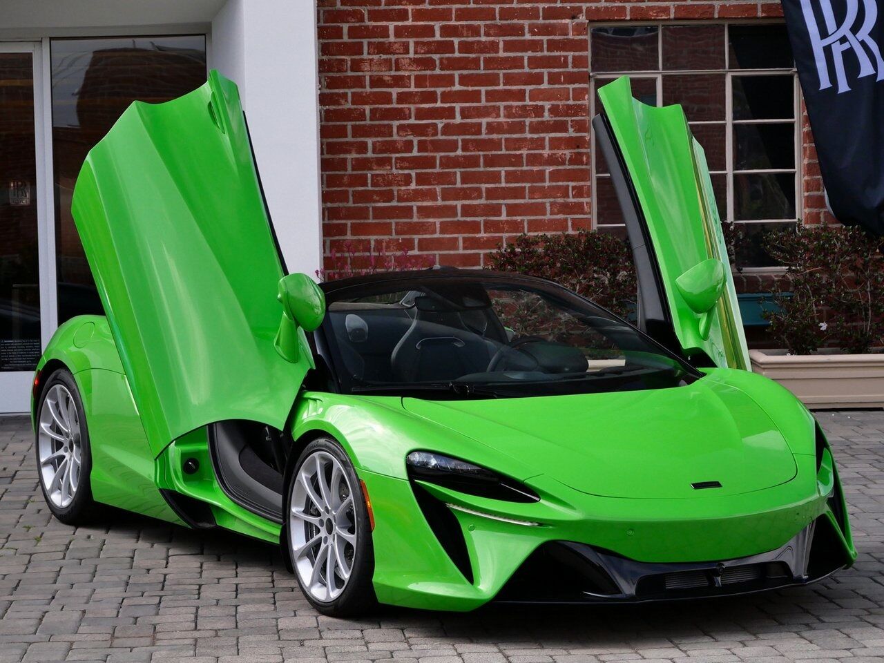 2025 McLaren Artura TechLux Lawrence KS