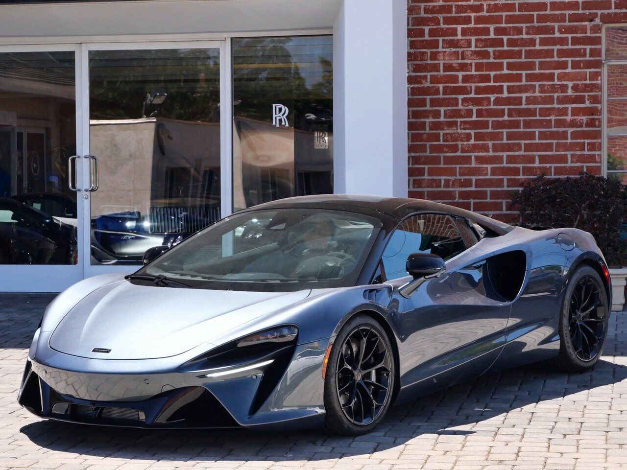 2025 McLaren Artura TechLux Lawrence KS
