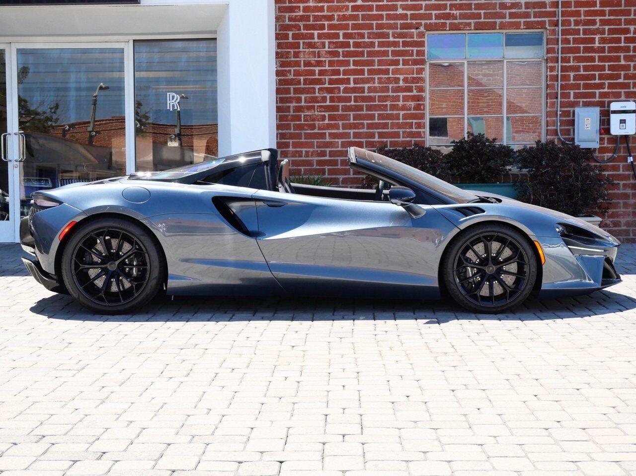 2025 McLaren Artura TechLux Lawrence KS